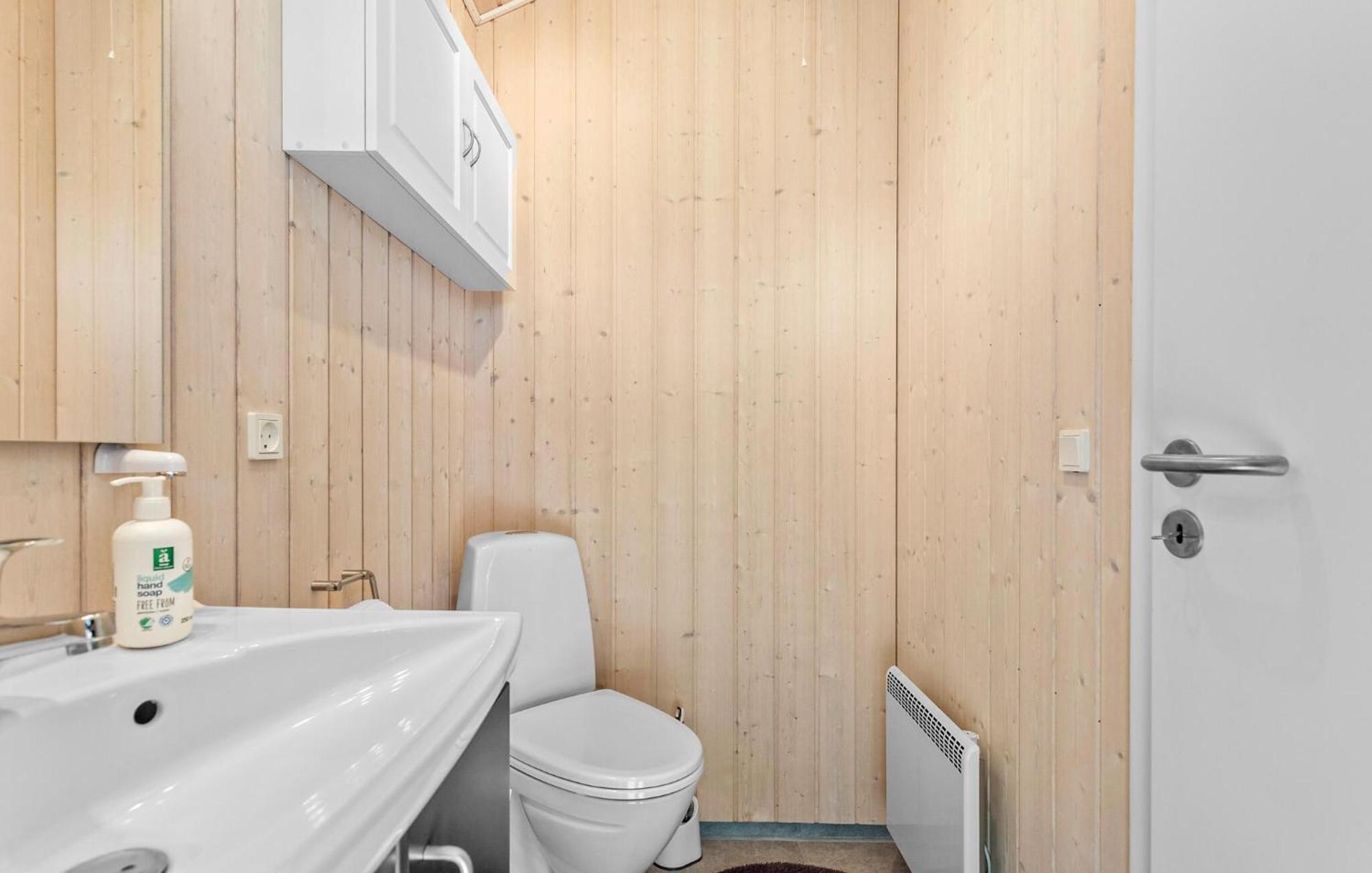 Cozy Home In Gedser With Wifi Exteriör bild